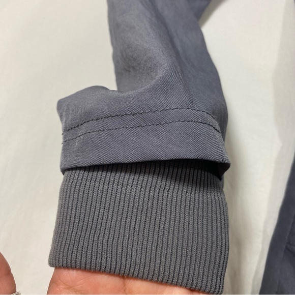 Scrubs Nurses Jacket women’s M-L Long Sleeve button Down Pockets - Picture 6 of 10